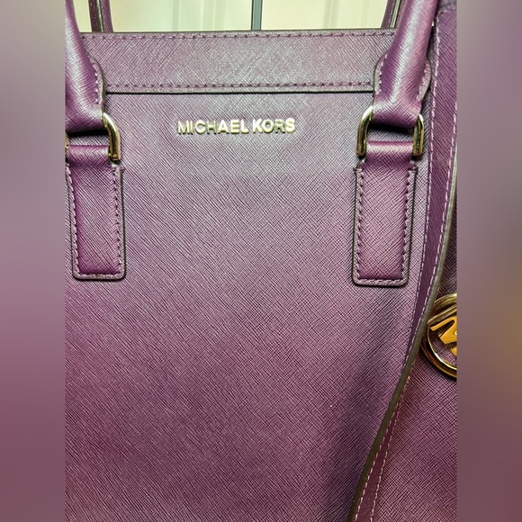 Michael Kors Merlot Medium handbag - EUC - Picture 2 of 13